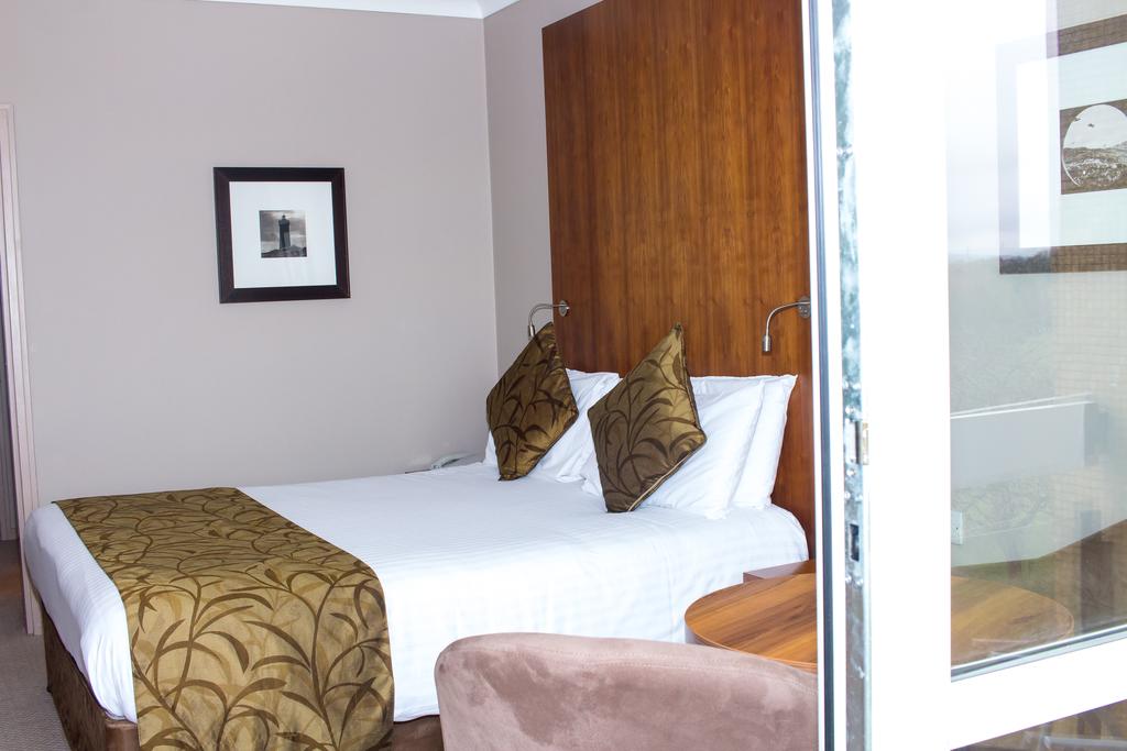 Humber Royal Hotel