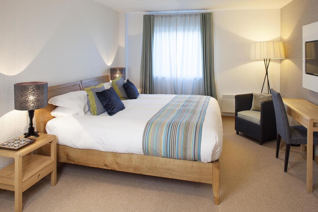 St Moritz Hotel