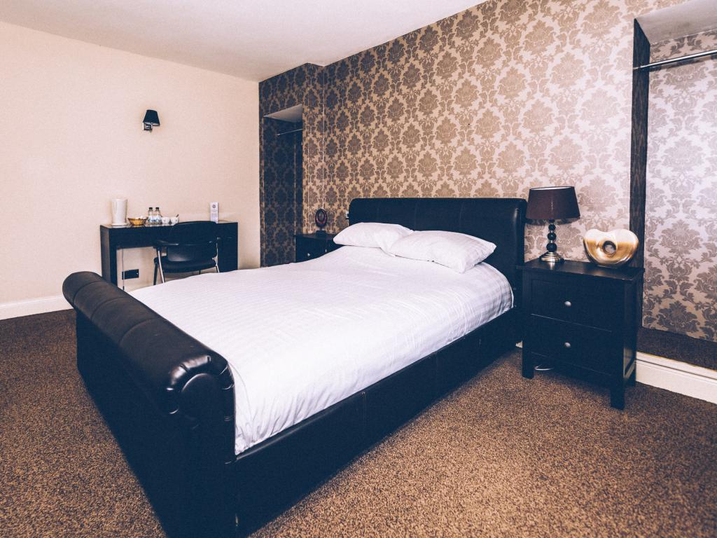 Hardwick Arms Hotel