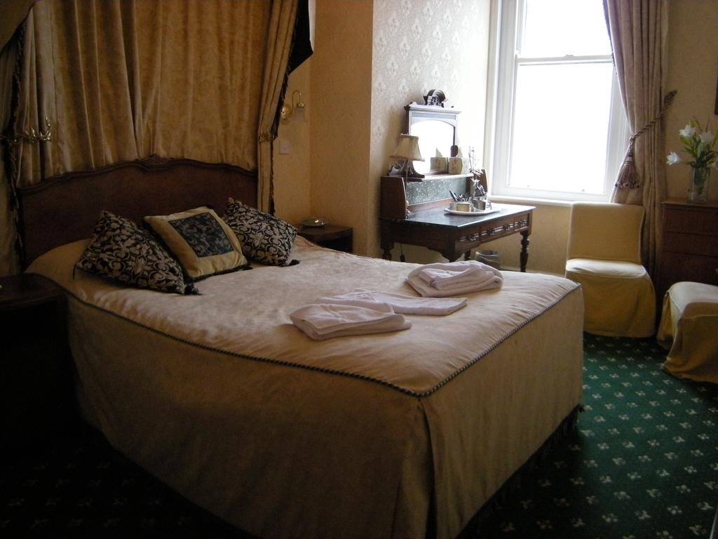 Headlands Hotel