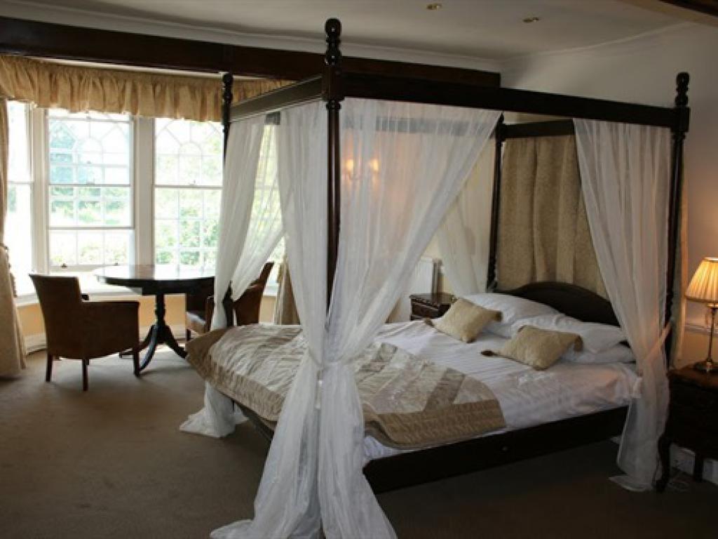 The Crown House Hotel