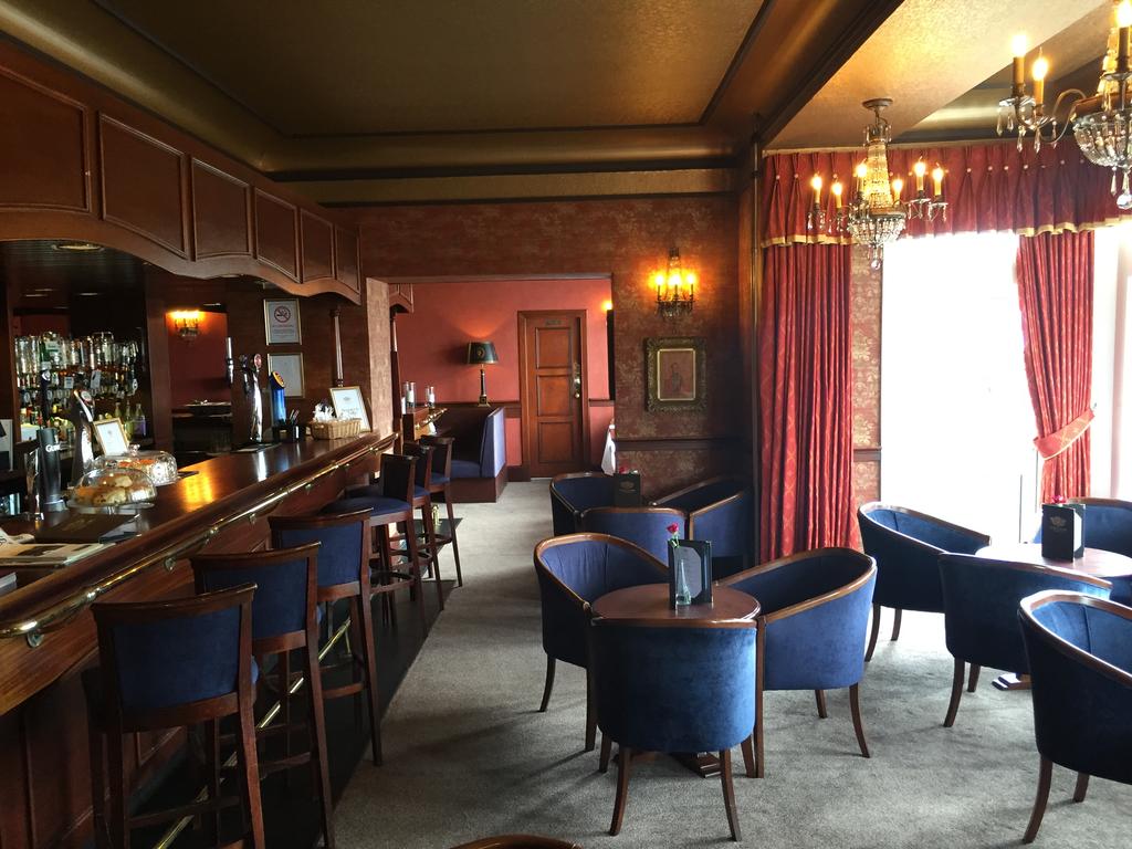 Parkstone Hotel