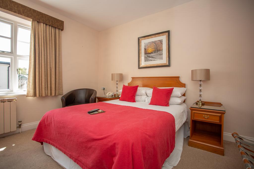 The Links Country Park Hotel