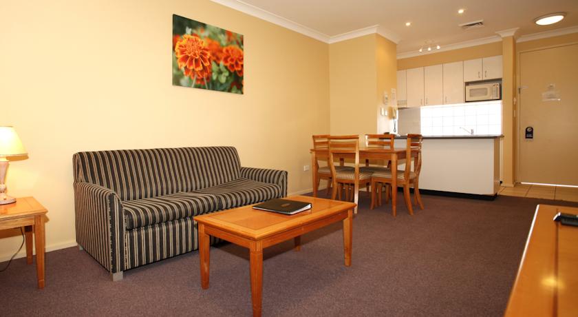 Maclin Lodge Motel