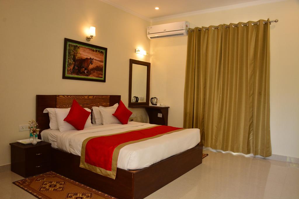 Clarissa Resorts