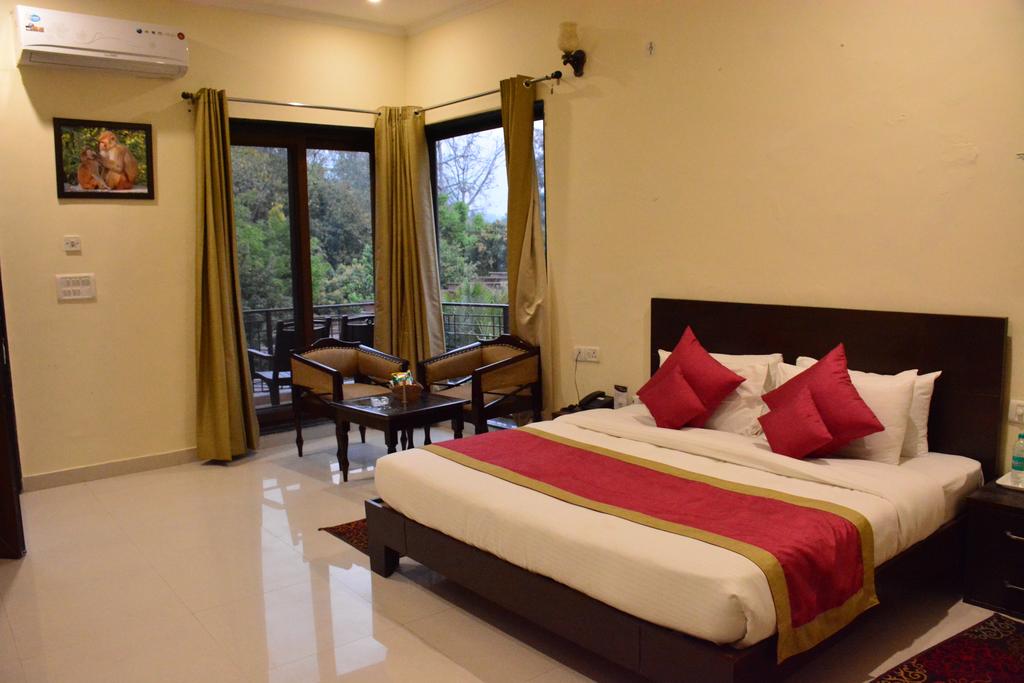 Clarissa Resorts