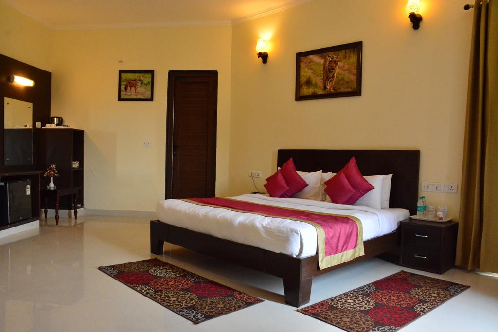 Clarissa Resorts