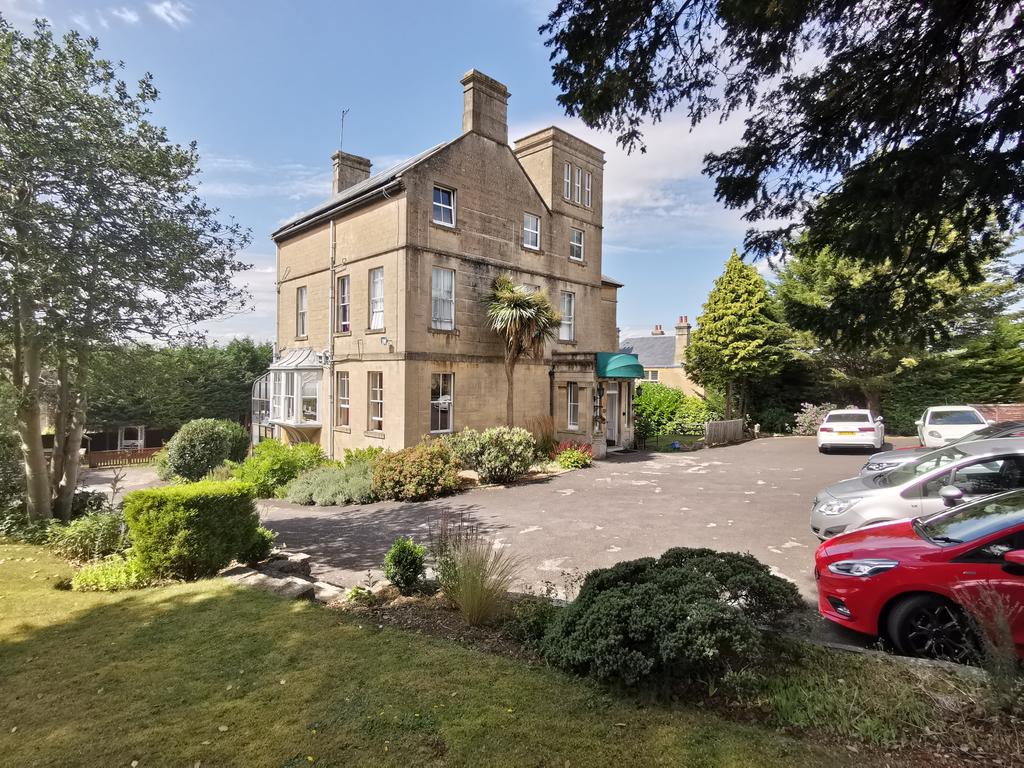 Wentworth House Hotel