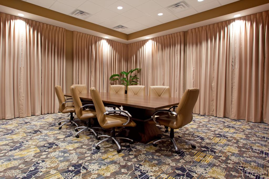 Holiday Inn Hotel & Suites Columbia - Airport