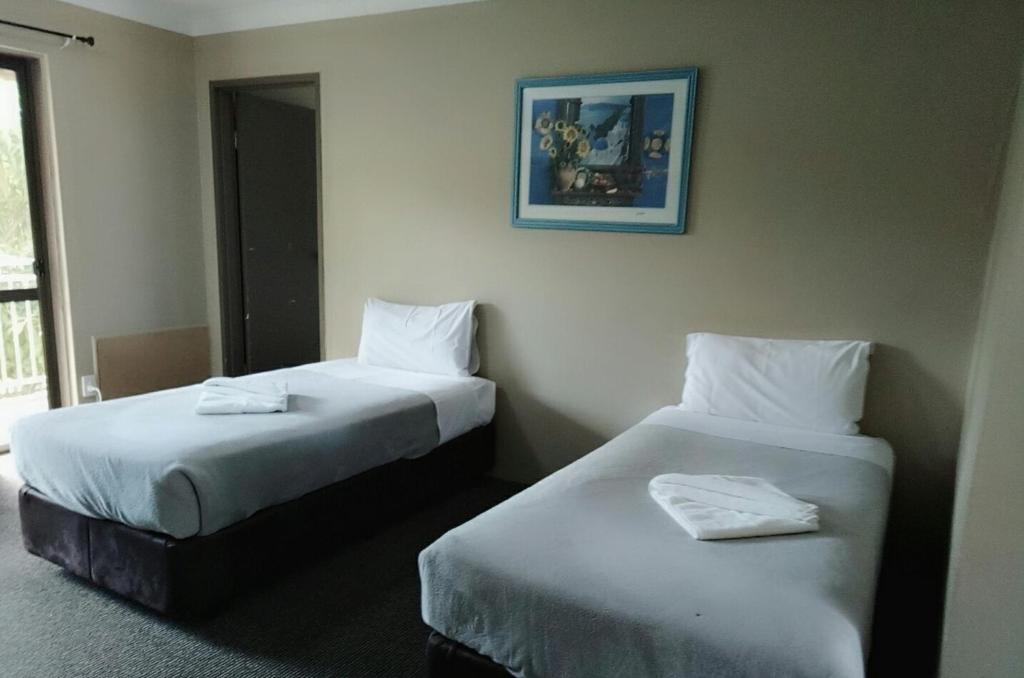 Excelsior Motor Inn