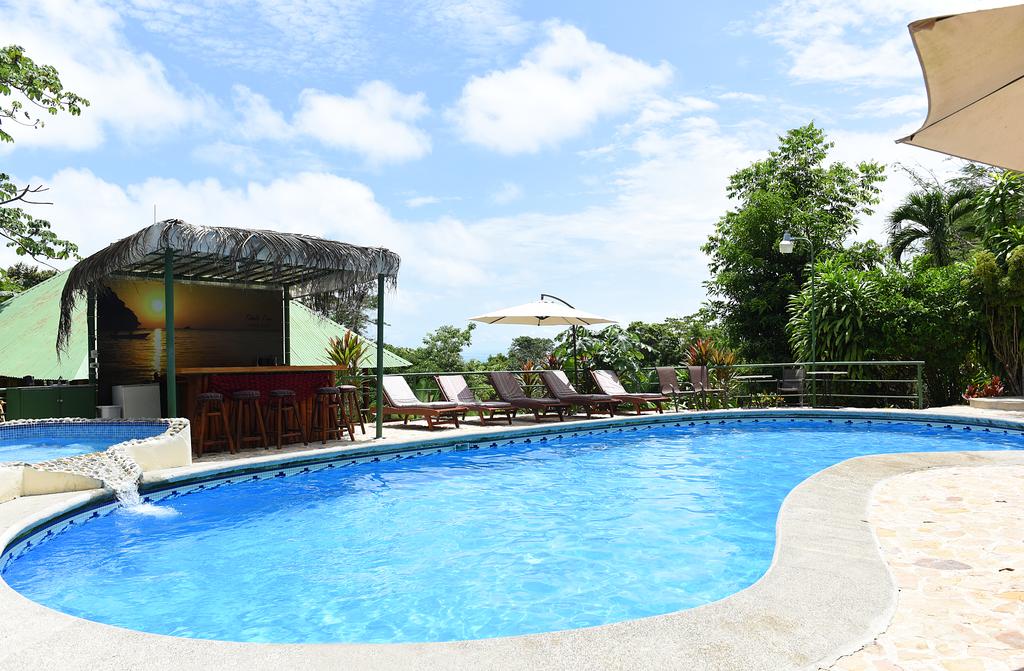 Tabulia Tree Hotel & Villas