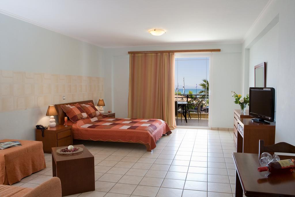 Grand Nefeli Hotel