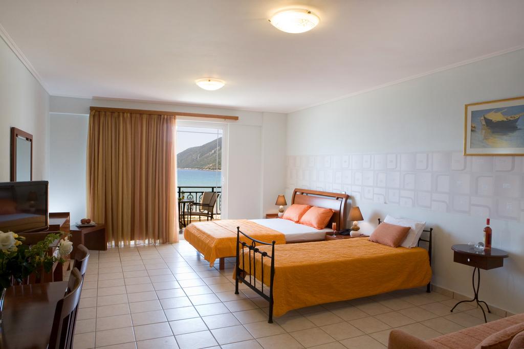 Grand Nefeli Hotel