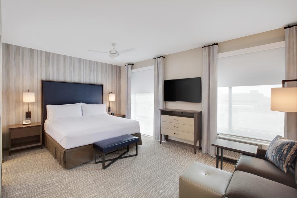 Homewood Suites by Hilton Louisville Downtown, KY