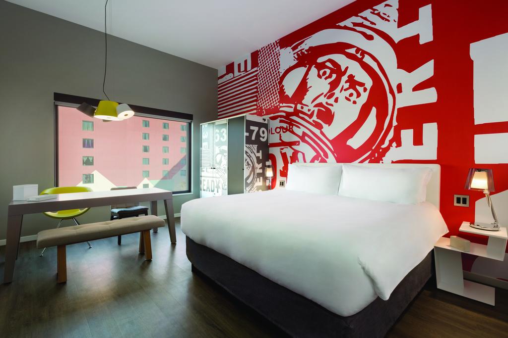 Radisson Red Minneapolis Downtown