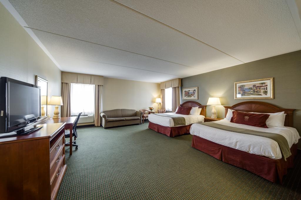 Monte Carlo Inn - Vaughan Suites