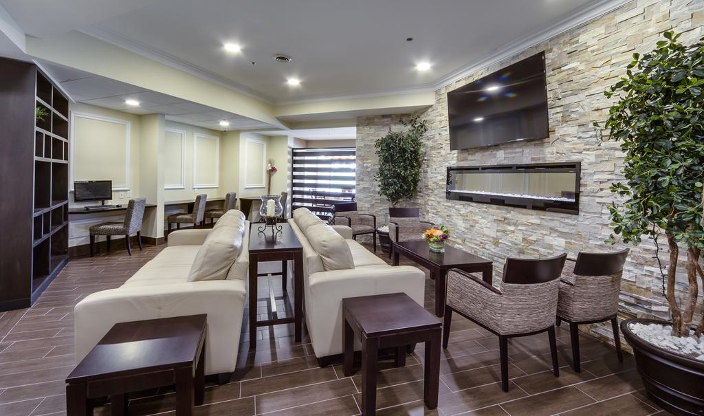 Monte Carlo Inn - Vaughan Suites