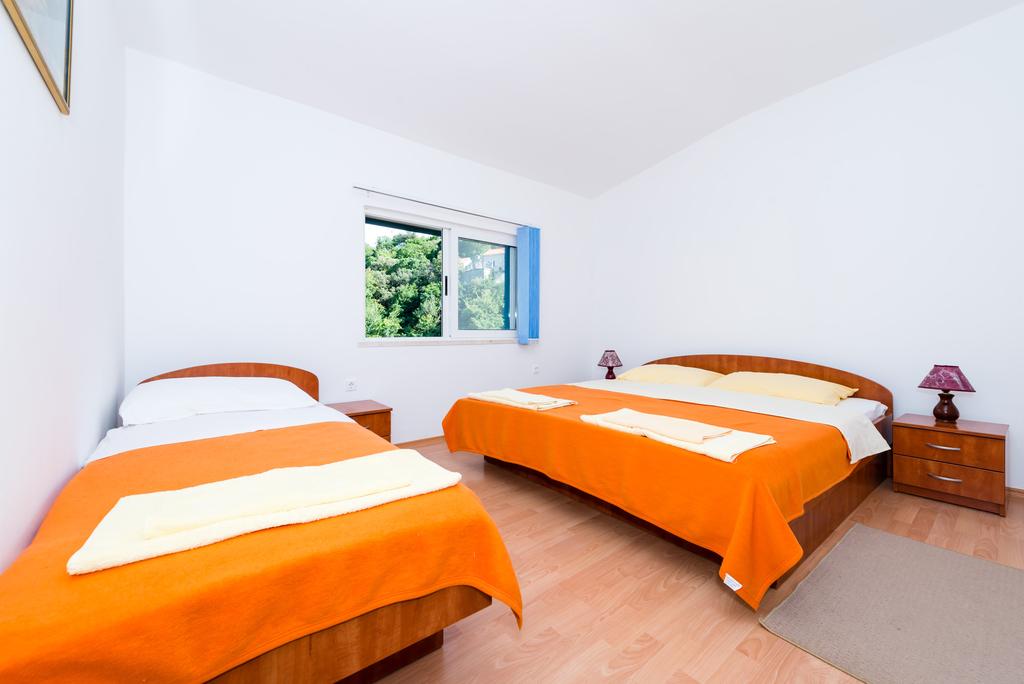Apartments Dubelj