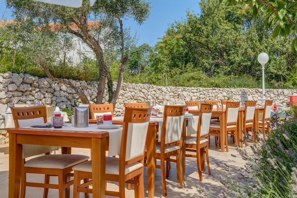 Hotel Manora