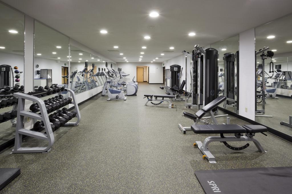 Holiday Inn Hotel and Suites Maple Grove NW Mpls A