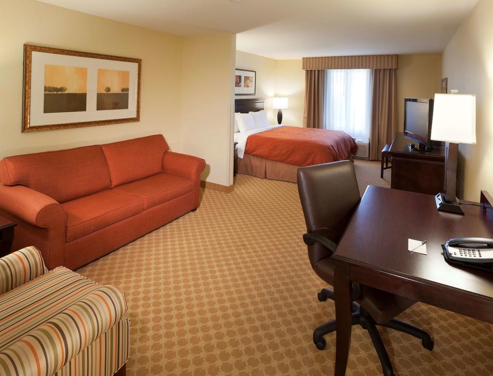 Country Inn & Suites by Radisson, Rocky Mount, NC