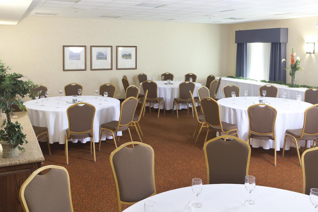 Country Inn & Suites by Radisson, Rocky Mount, NC