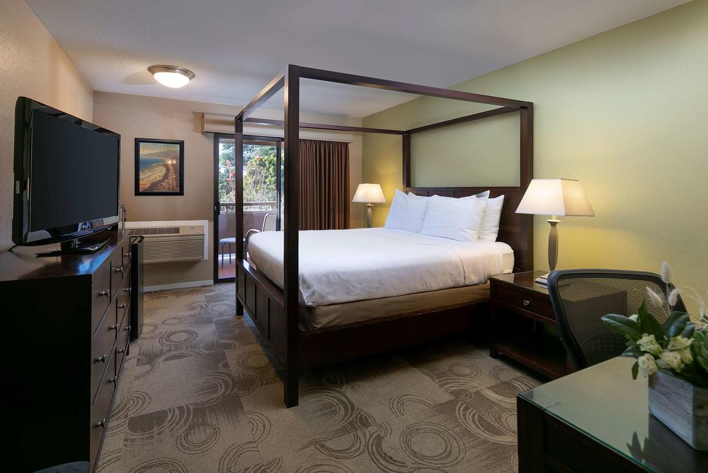 Best Western Seacliff Inn