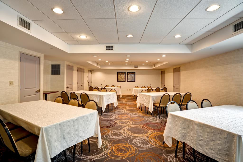 Homewood Suites by Hilton Eatontown