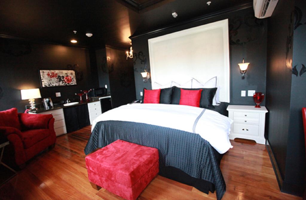Campbell Hotel