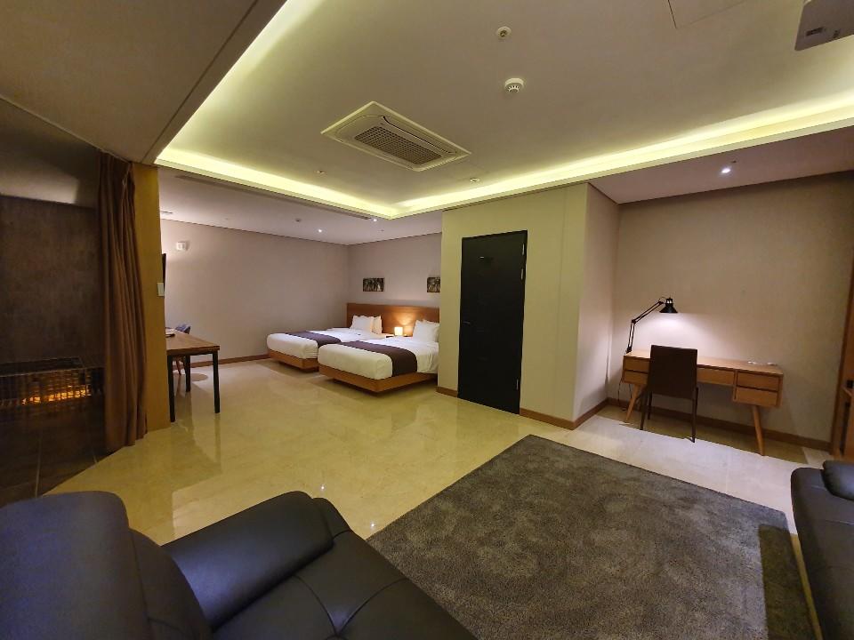 Benikea Yangsan Hotel