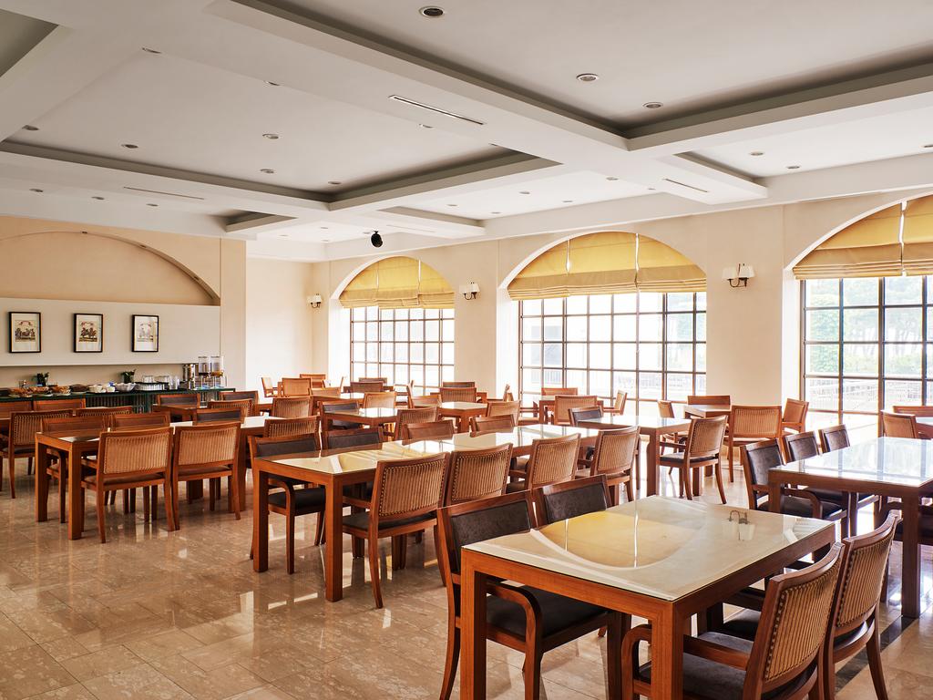 The Suites Hotel Naksan