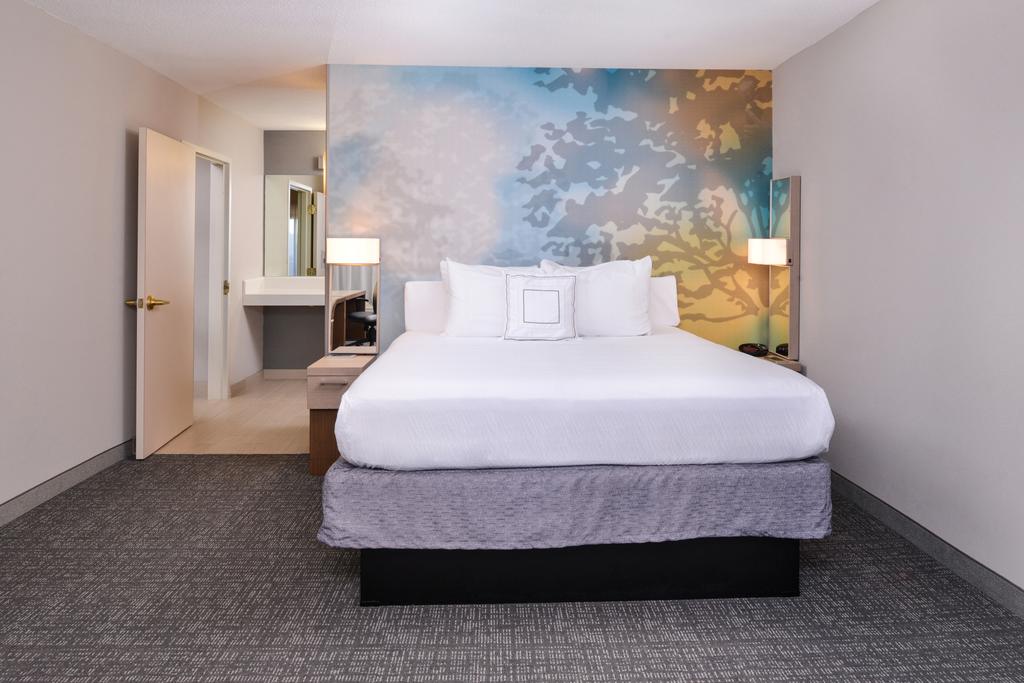 Courtyard by Marriott Milwaukee Brown Deer