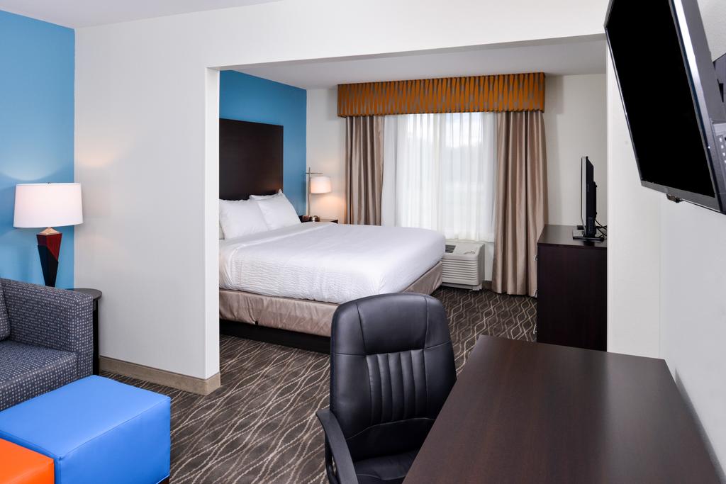 Lexington Inn & Suites Effingham