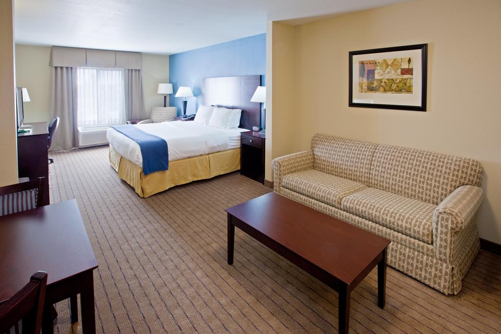 Holiday Inn Express Hotel & Suites Shelbyville Indianapolis