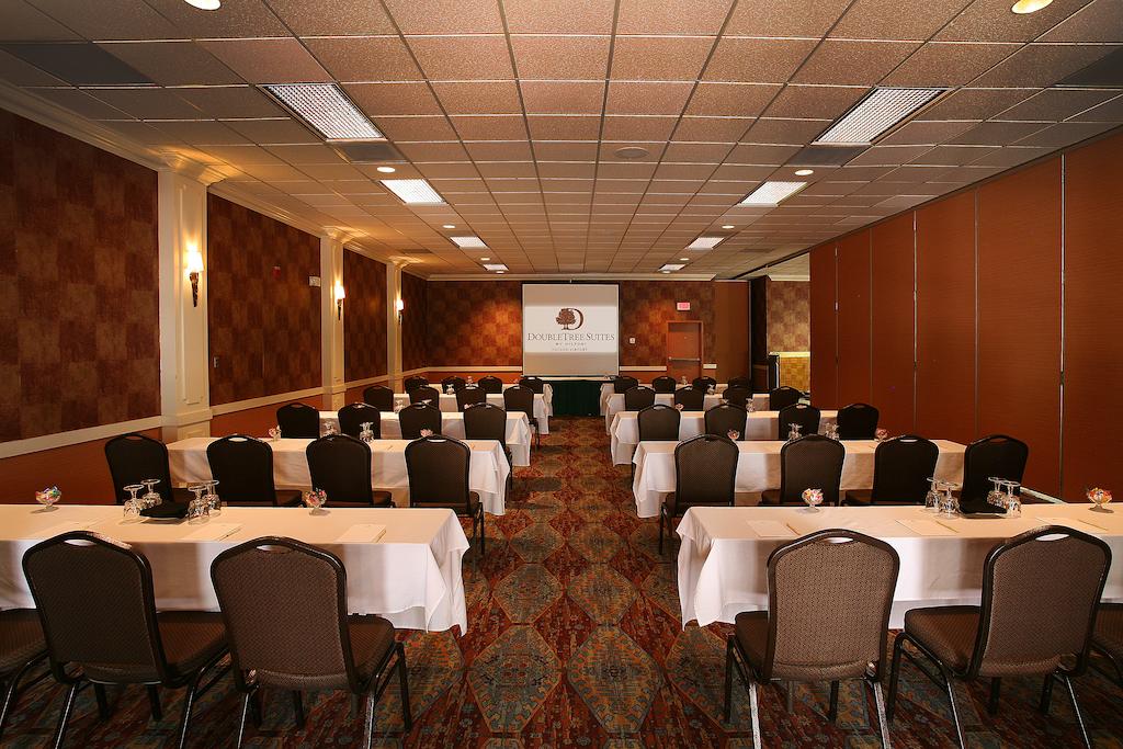 DoubleTree Suites by Hilton Tucson Airport