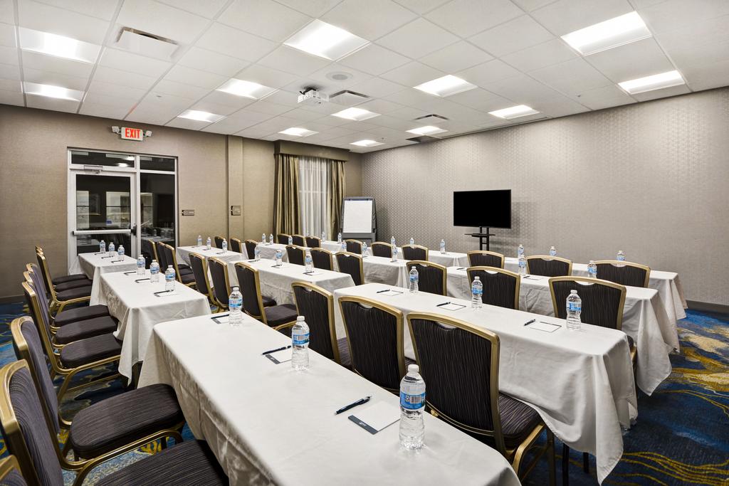 Homewood Suites By Hilton Warren Detroit