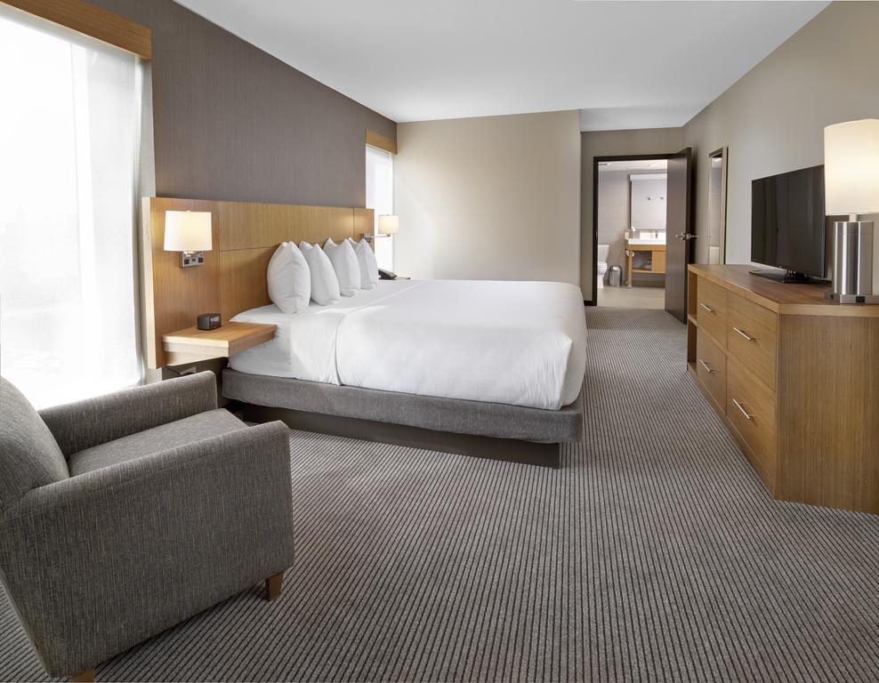 DoubleTree By Hilton Edmonton Downtown