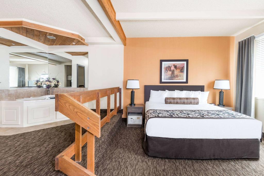 Days Inn & Suites by Wyndham Bozeman