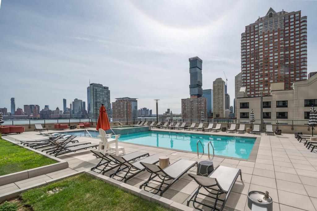 Global Luxury Suites Downtown Jersey City