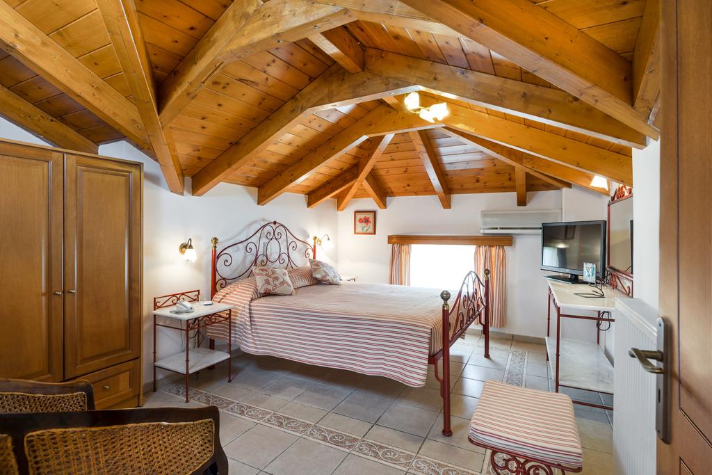 Andreolas Luxury Suites Hotel