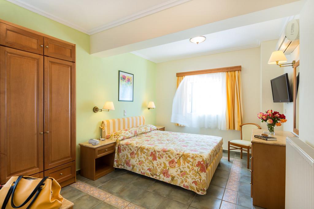 Andreolas Luxury Suites Hotel