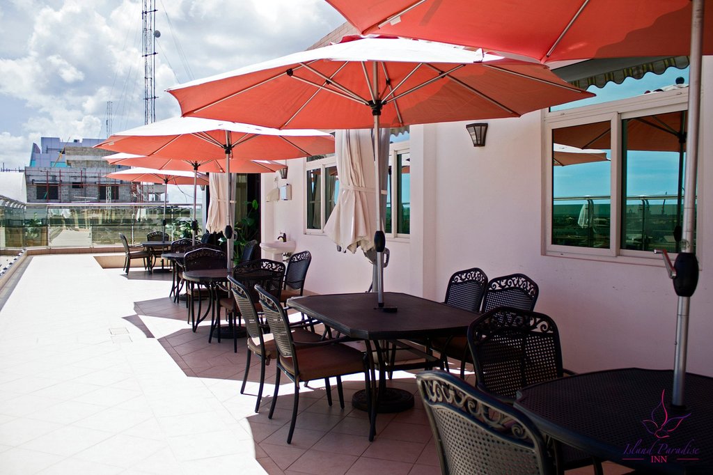 Island Paradise Inn