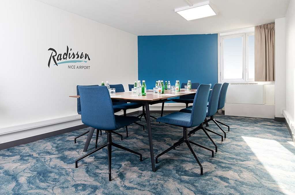 Park Inn by Radisson Nice Airport Hotel