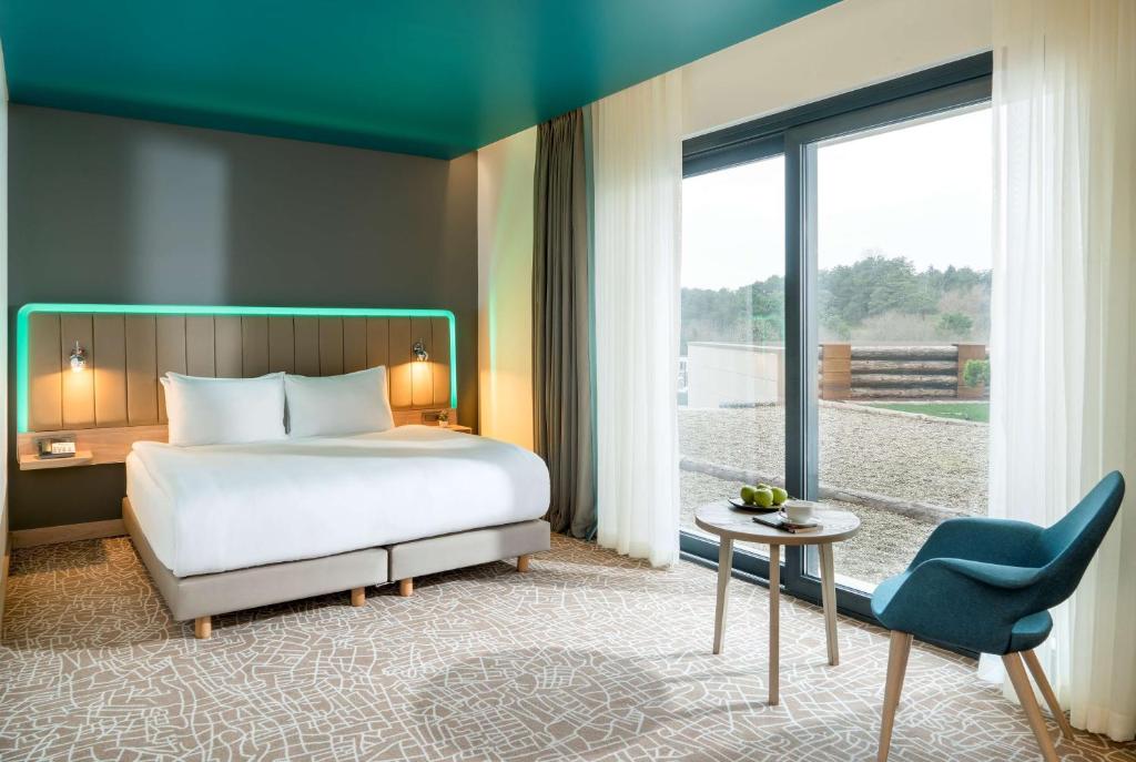 Park Inn by Radisson Istanbul Airport Odayeri (26km from Istanbul)