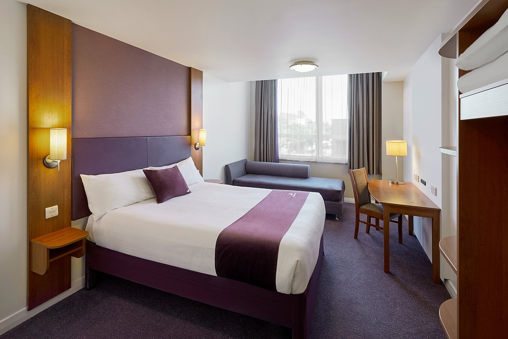 Premier Inn Wakefield South (M1; Jct39)