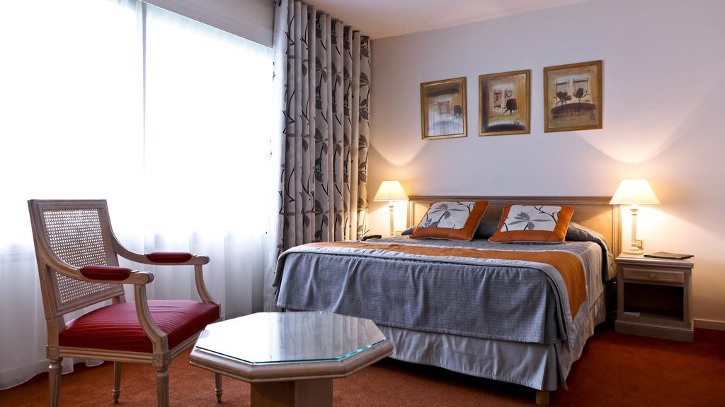 Hotel Charlemagne By HappyCulture
