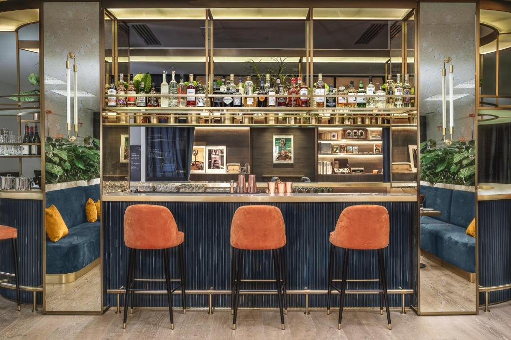 Pley Hotel (Formerly Etoile Saint-Honore)