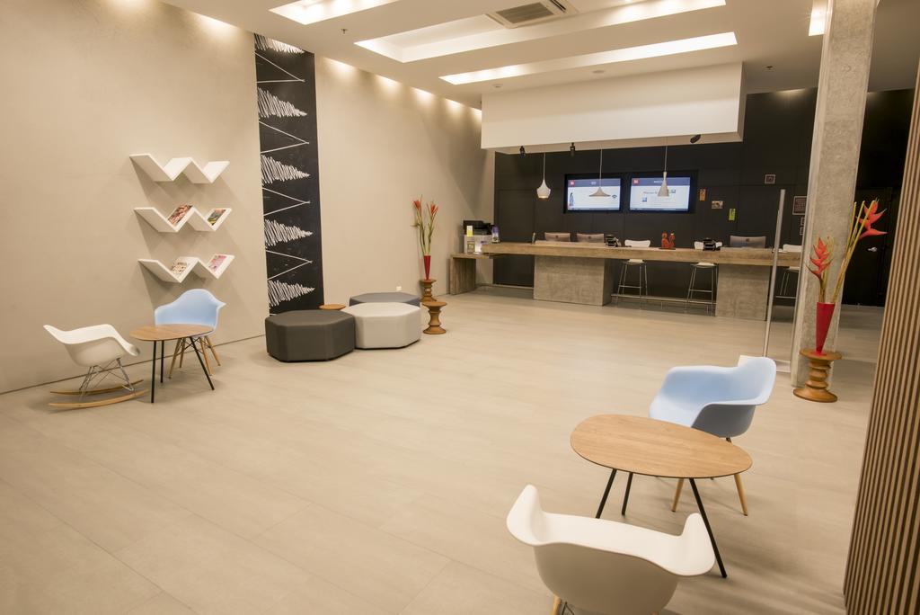 Hotel ibis Cali Granada
