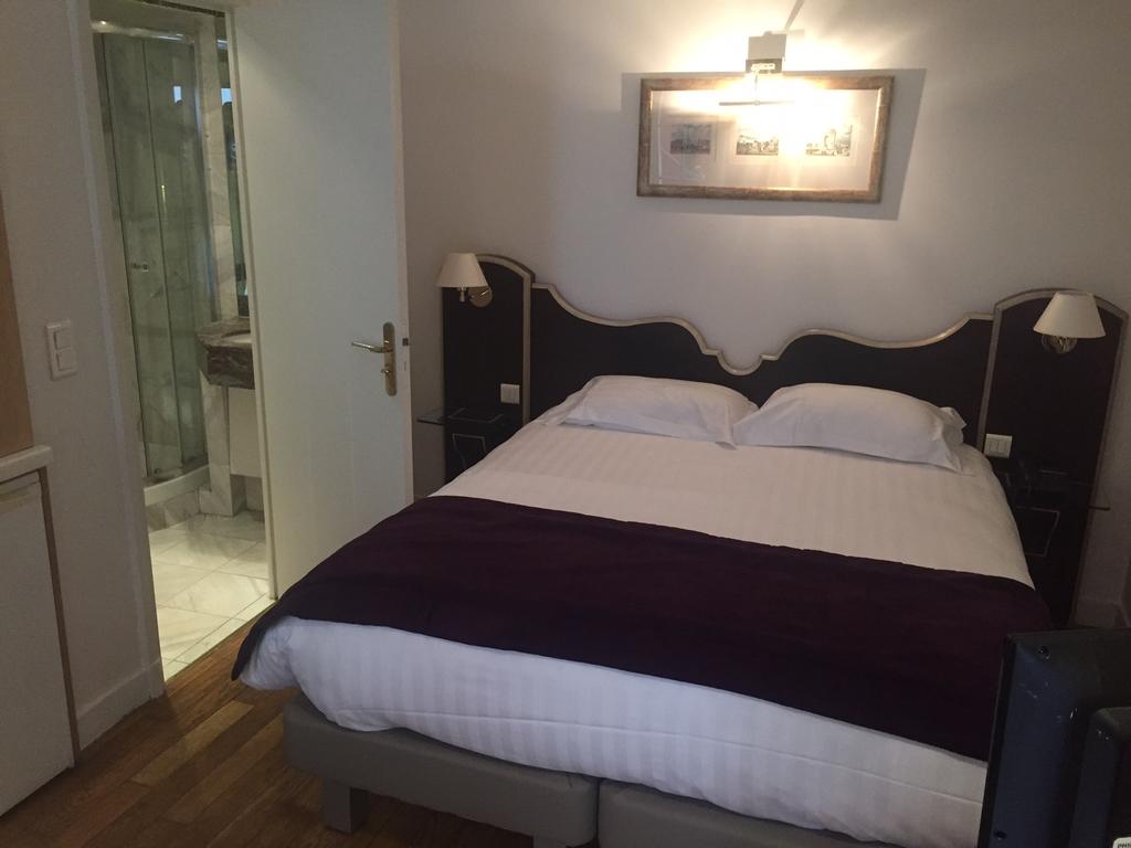 Hotel Unic Renoir Saint-Germain
