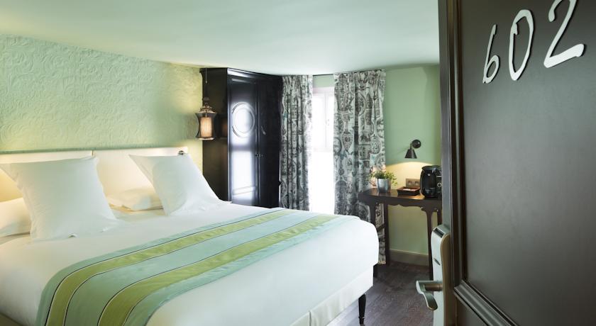 Hotel R. Kipling by Happyculture